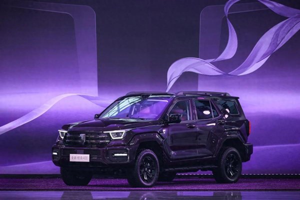 芝麻财富 年轻人的首台机甲猛兽！坦克400满配登场，24.98万重塑潮酷出行！